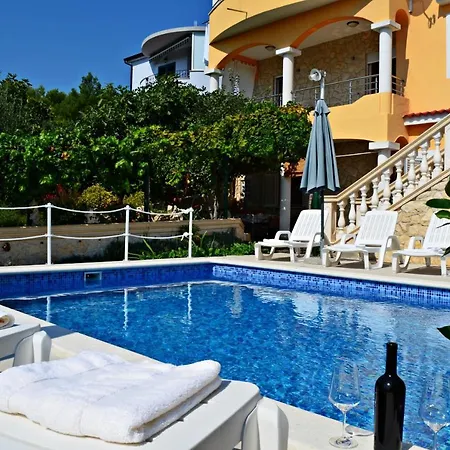 Apartments Villa Ra Zaboric Exterior photo