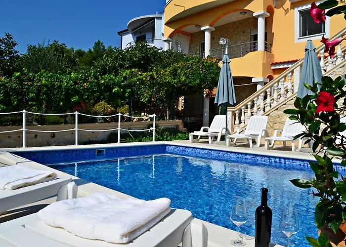 Apartments Villa Ra