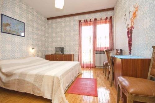 Apartment Ra *